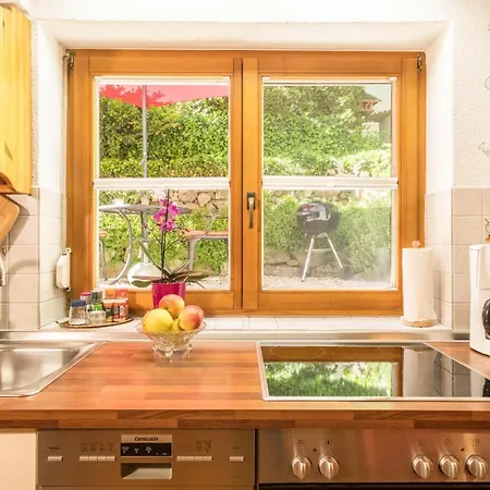 Apartment Haus Sonnenschein Gartentraum