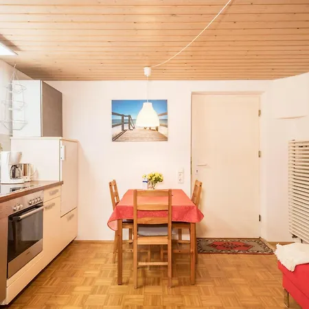 Haus Sonnenschein Апартаменты *